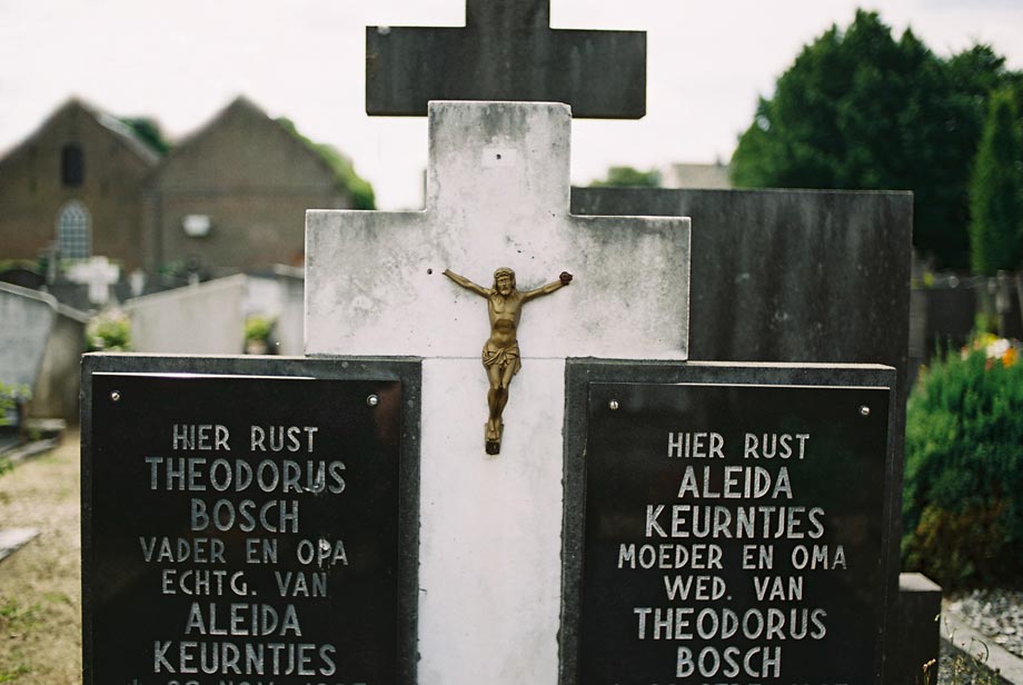 jesus87.jpg