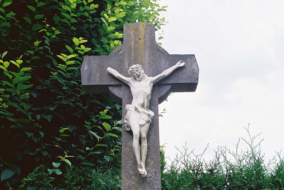 jesus89.jpg